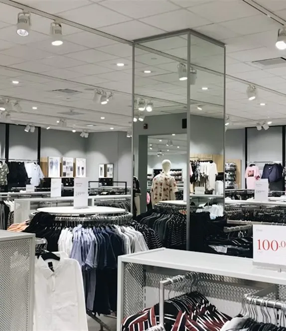 Retail store interior, an example of store design and setup